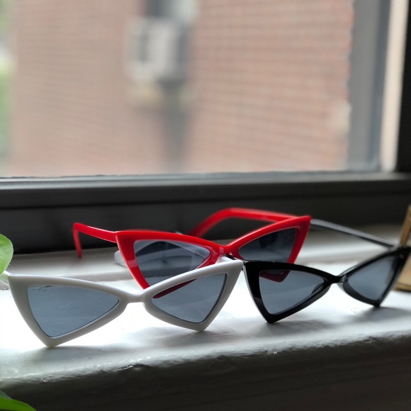 HOST PICK ✨Slim Cateye Sunglasses - Picture 2 of 2